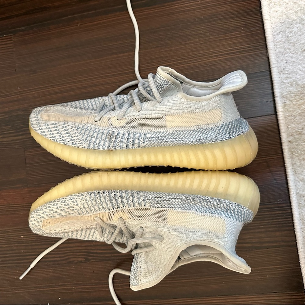 Yeezy 350 V2 cloud white- non reflective